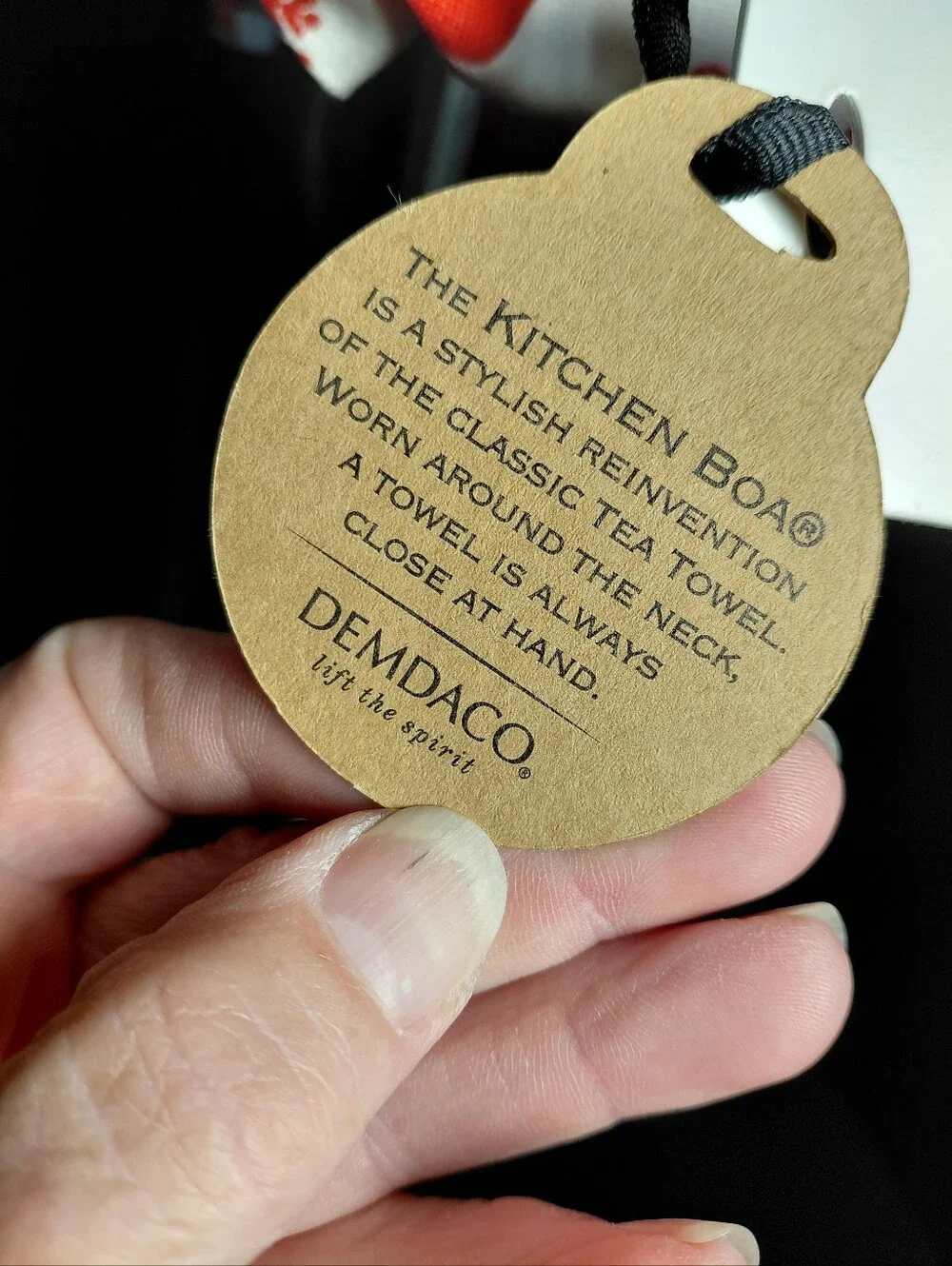 DEMDACO KITCHEN BOA/SCARF
